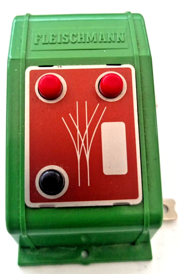 Fleischmann 6925 H0/NTaster Dreiwege-Weiche ohne OVP/Anleitung