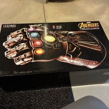 Marvel E0491 Legends Series Articulated Electronic Infinity Gauntlet