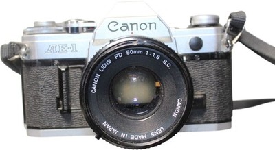 Canon Ae-1 analoge Spiegelreflexkamera 35 mm mit Fd 50 mm 1:1.8 S.c. Gläser Silber Schwarz