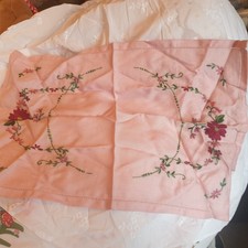 Vtg  Retro Pink Burgundy Hand Embroidered Placemat Floral