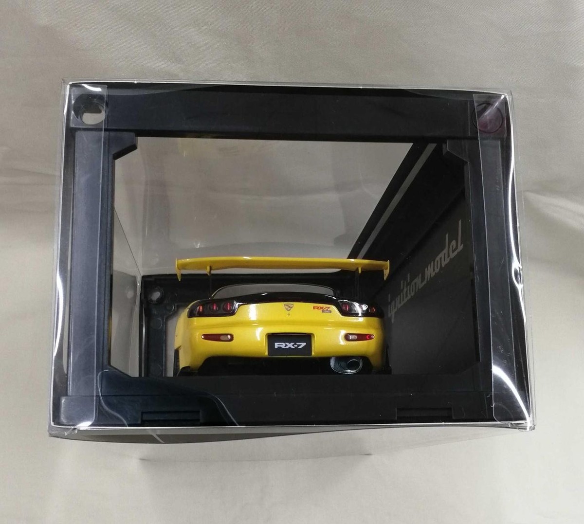 【限定】IG2229 1/18 RX-7 (FD3S)With Engine ignition model IG2229 1/18 Mazda RX-7 (FD3S) Yellow With