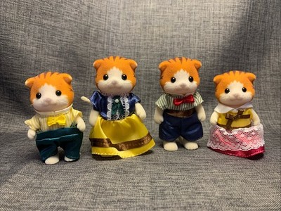 Calico Critters Maple Cat Family of 4 Figures