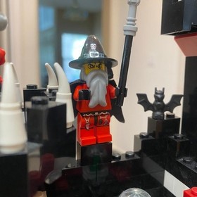 LEGO  Castle Skeleton Tower 7093  Some Minifigures Wizard Dragon Manual Box READ