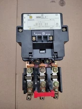 SQUARE D 8536SE01S Nema Size 3 Motor Starter 600volts, Coil 208volts 50Hp