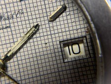 Vintage IWC Ingenieur SL "Skinny" Quartz 3305 Watch 18