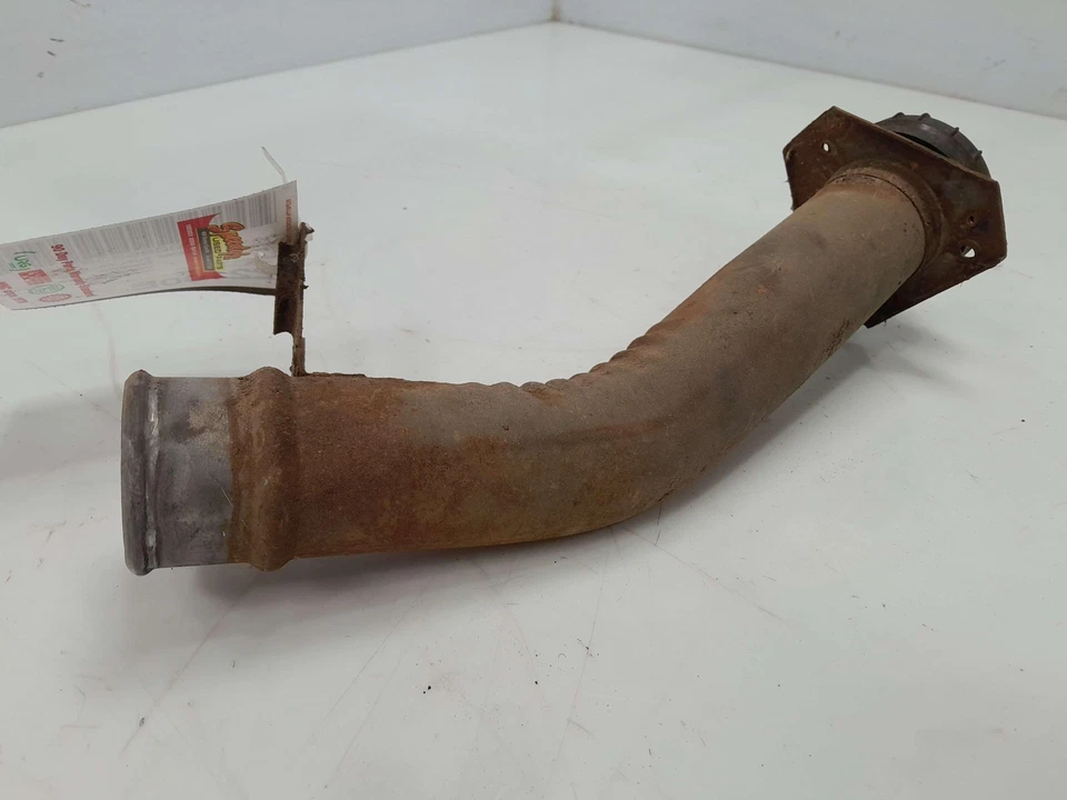 Chevy S10 1990-1993 montaje de cuello de llenado de combustible OEM 14062977 Foto 2 de 4