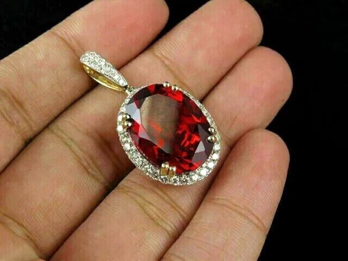 2Ct Oval Simulated Red Garnet Halo Women's comely Pendant 14K Yellow Gold Plated - Picture 4 of 4