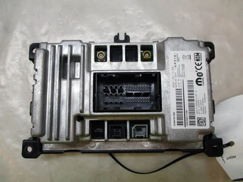 2021-2022 Jeep Cherokee 7" UConnect Radio Display Screen w/ Satellite SiriusXM - Изображение 2 из 4