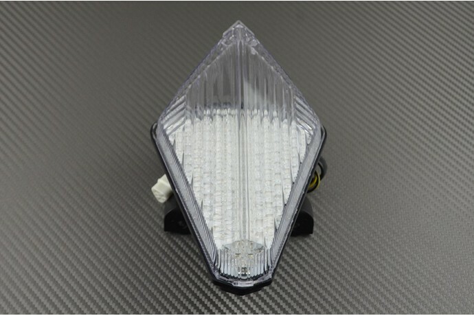 Feu stop LED transparent et clignotants intégrés haute visibilité Yamaha YZF-R1
