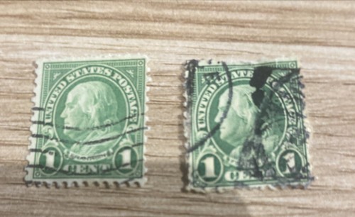 BEN FRANKLIN US Postage 1 Cent Stamp Light Green Two Examples - Used - Picture 2 of 4
