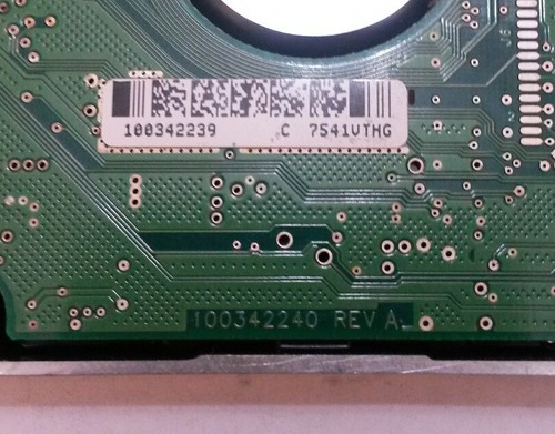 BOARD ONLY Seagate ST9808210A IDE PCB:100342240 RevA F/W:3.04 P/N:9AH233-040 - Picture 2 of 3