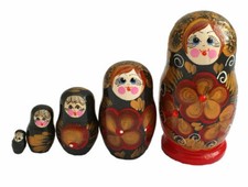 POUPEES RUSSES MATRIOCHKI MATRIOCHKA PEINTE A LA MAIN PAR PERTSEVA RUSSIE