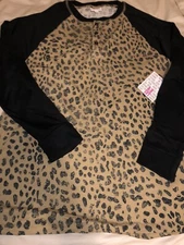 NWT Lularoe Cheetah Leopard Print Mark Henley Unisex Black Sleeves Large 14/16