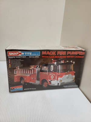 #ad Monogram 1 32 Scale Mack Fire Pumper With Cab Mounted Water Cannon By Snap Tite $38.21