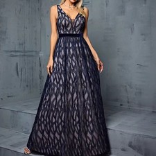 Elegant one shoulder long dress suitable for banquet and wedding dresses