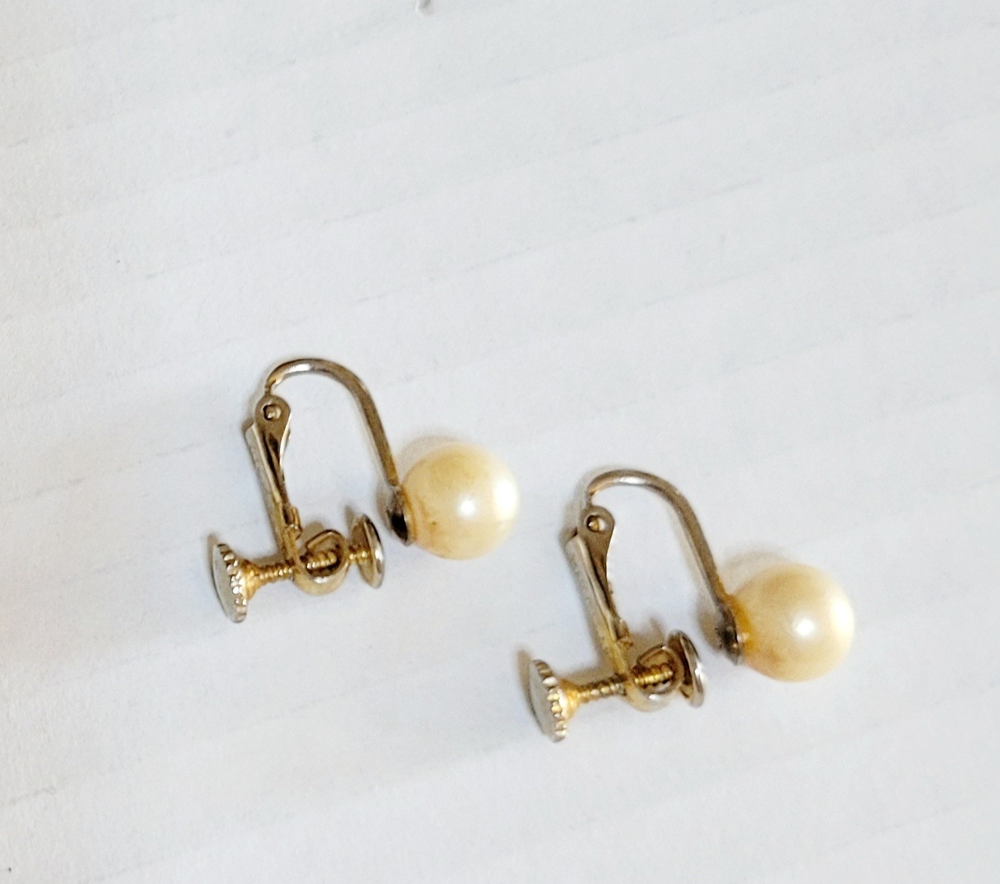 Vintage Marvella Screw Back Earrings Faux Pearl Goldtone