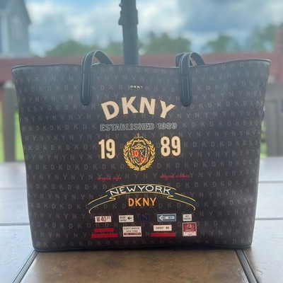 DKNY Monogram Established 1989 New York Brown Tote Bag Women s EUC & Dust Bag