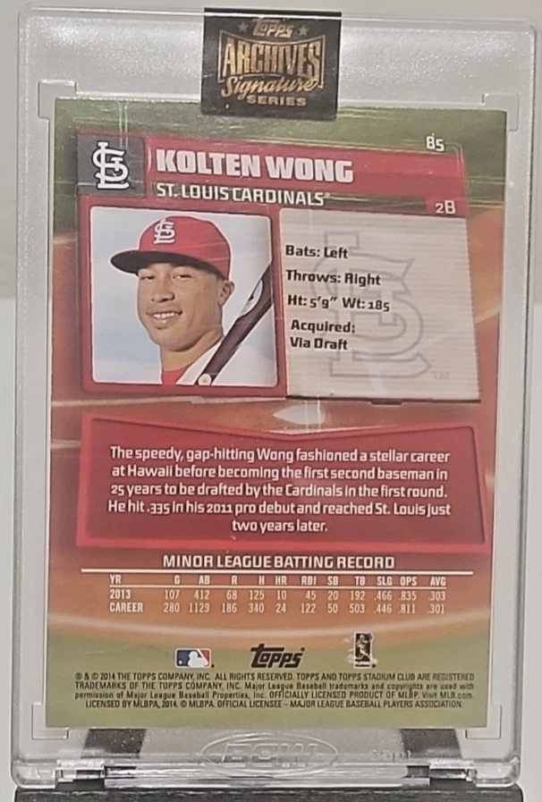 UM de UM AUTOGRAFADO 2021 TOPPS SIGNATURE SERIES KOLTEN WONG RC - 1 de 1! UAU!! RC 🔥 - Imagem 2 de 4
