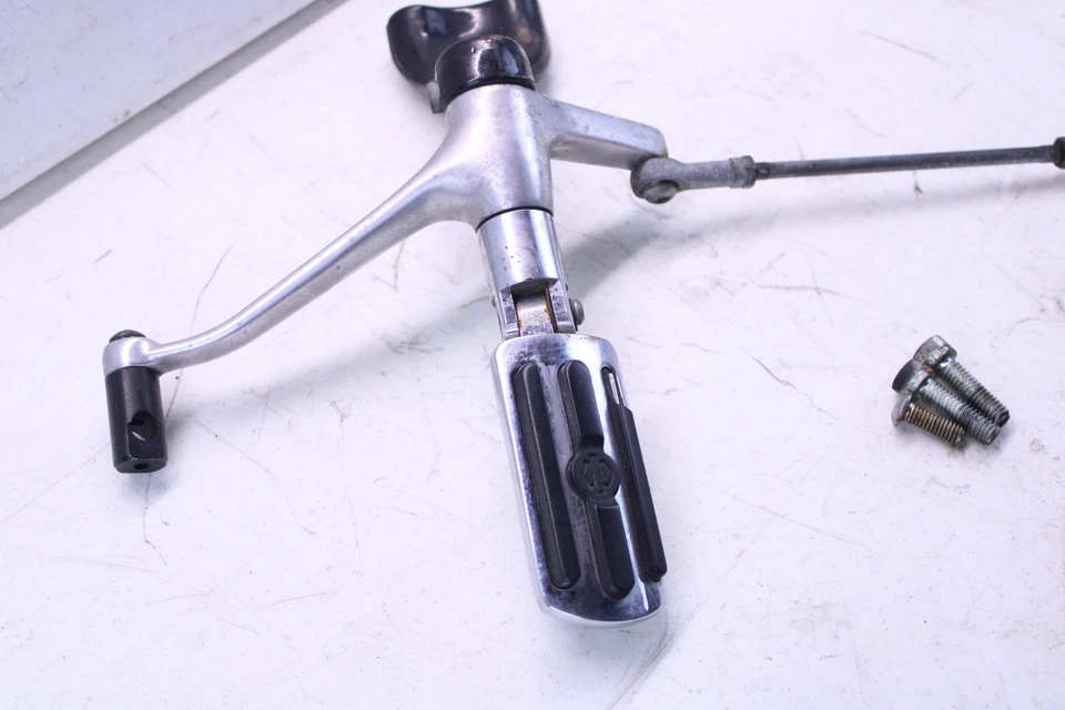 Barra de acoplamiento de palanca de cambios de montaje controles medios izquierda Harley Davidson Sportster 04-22 Foto 2 de 4