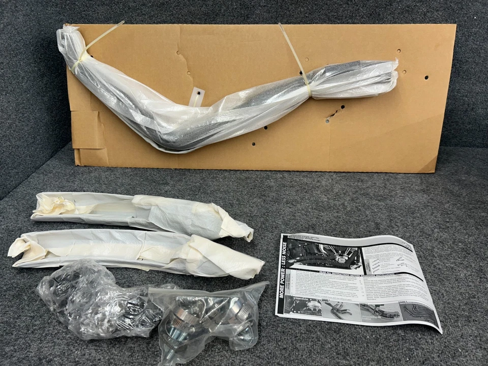 HARLEY-DAVIDSON SOFTAIL 2012+ Vance & Hines Big Radius 2 - 2 Black 46059 - Image 2 of 3