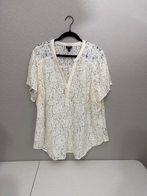 Lace Ivory Top By Torrid Size 3 Short Sleeves V-Neck Semi-Sheer Nylon Cotton Ble