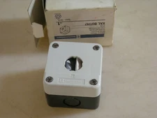 NEW Telemecanique XAL-B01H7 Control Station Enclosure XAL B01H7 