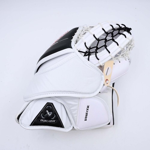 Bauer Supreme Mach Catcher Pro Stock Hockey Goalie Used NJ Devils Vanecek - Picture 2 of 4