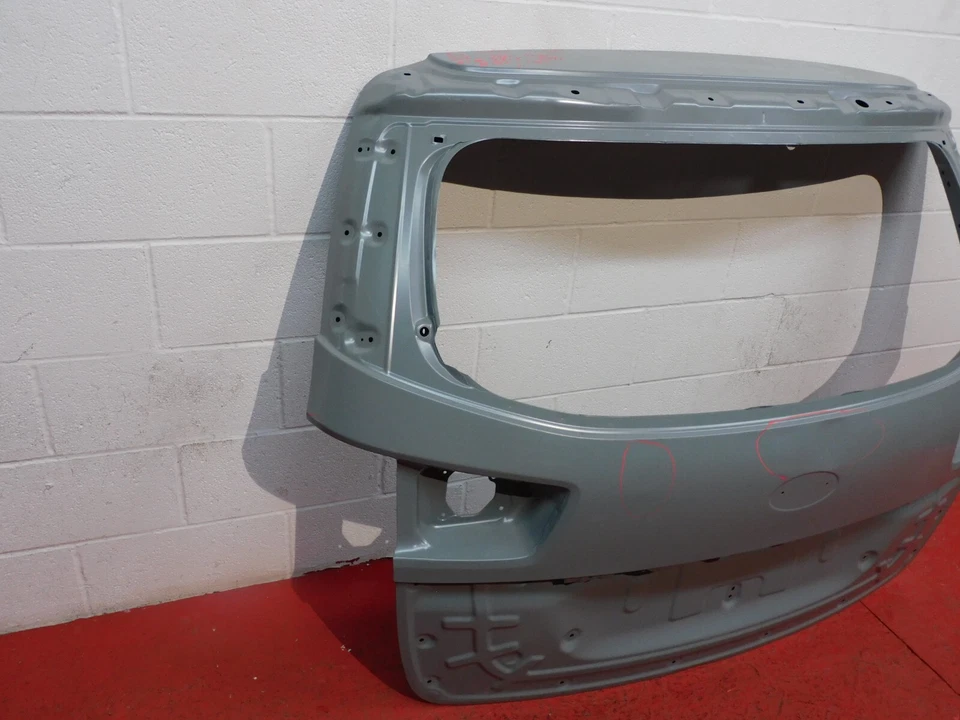 2015 2016 2017 2018 2019 2020 KIA SEDONA REAR LIFTGATE SHELL OEM - Imagem 4 de 4
