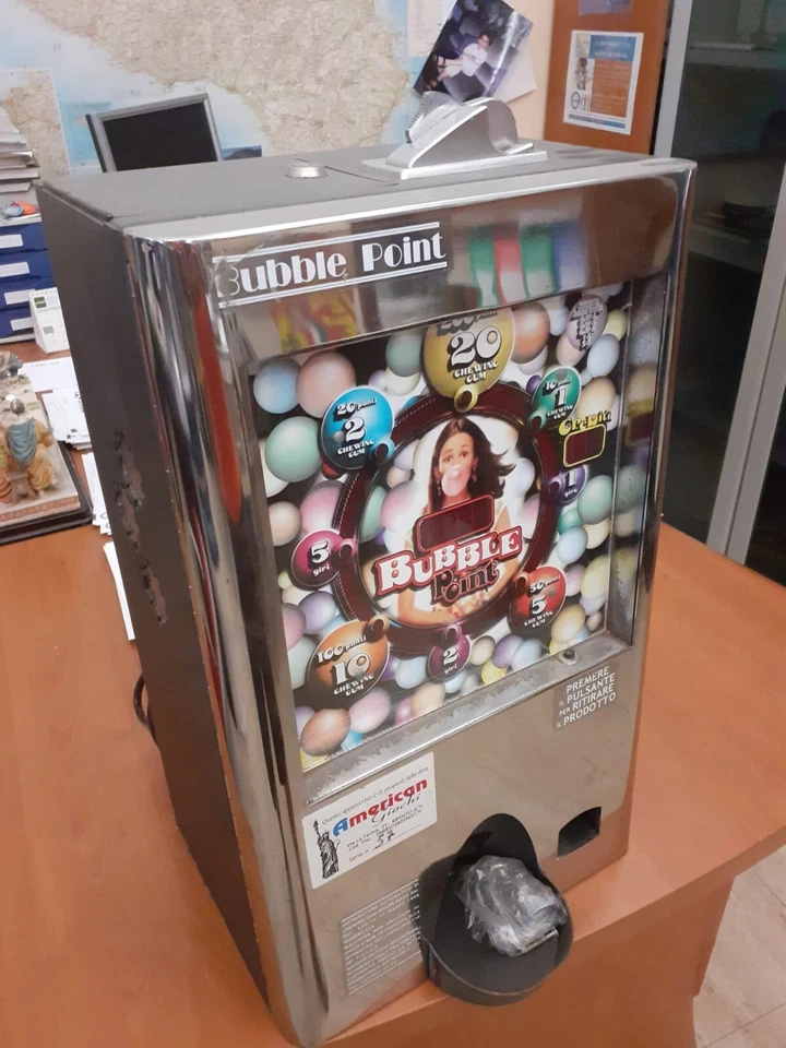 DISTRIBUTORE DI GOMME - Immagine 2 di 4