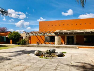 Oficinas cerca de la UVM