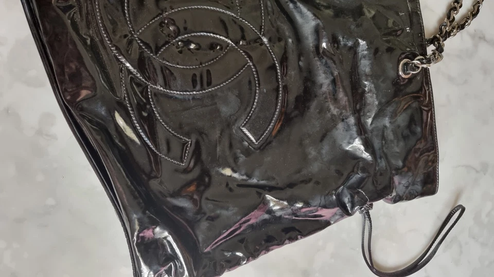 Chanel BonBon charol negro #12 AUTÉNTICO Foto 3 de 4