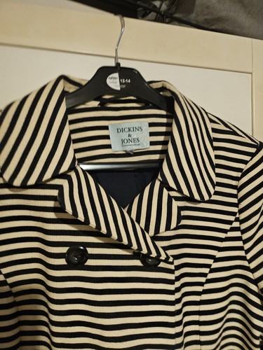 Dickens and Jones ladies beautiful coat - Picture 2 of 5