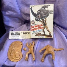 1975 FUNDIMENSIONS The six Million Dollar Man...