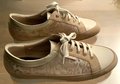 Mephisto Sneaker, bildschöne Damen Sneaker in Beige mit Gold, Gr. 40