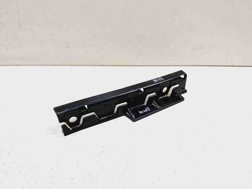 BMW 1 E87 Kotflügelhalter vorne rechts 22944911 2.00 Diesel 2007 32727080