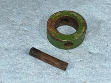 1964 John Deere 110 Round Fender  Spindle Collar M40044