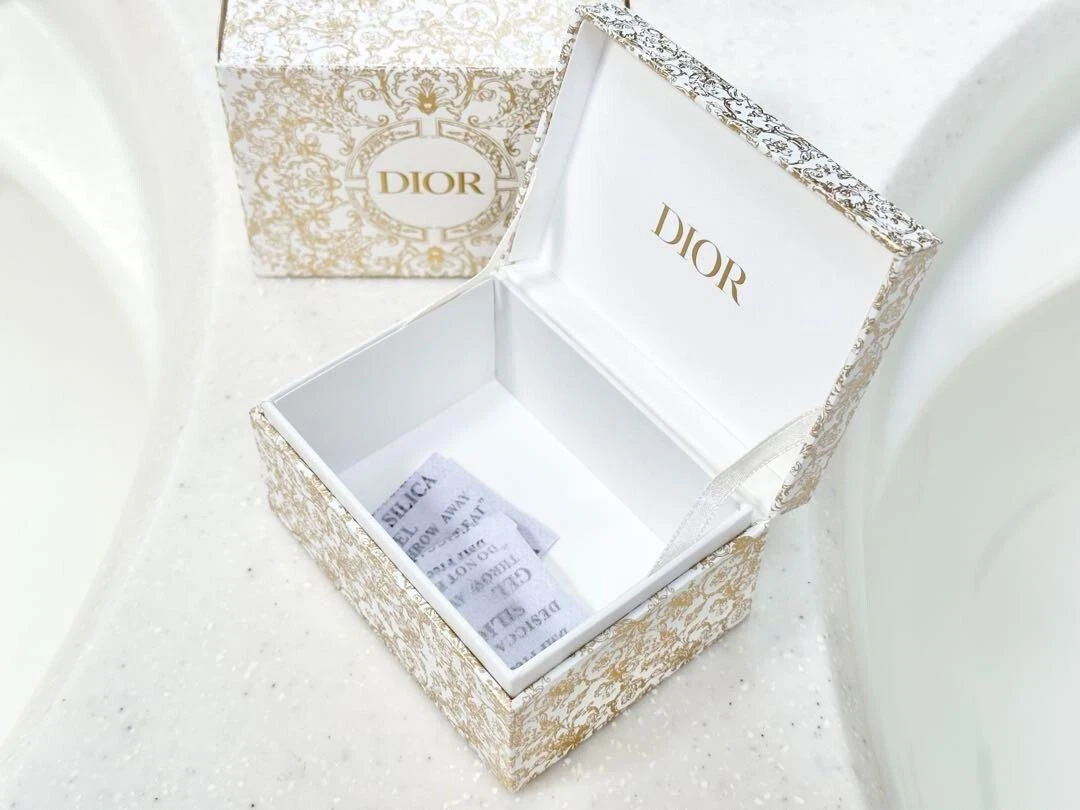 Dior Holiday Cadeau 2023 boîte à bijoux avec étui cadeau original pour VIP NEUF