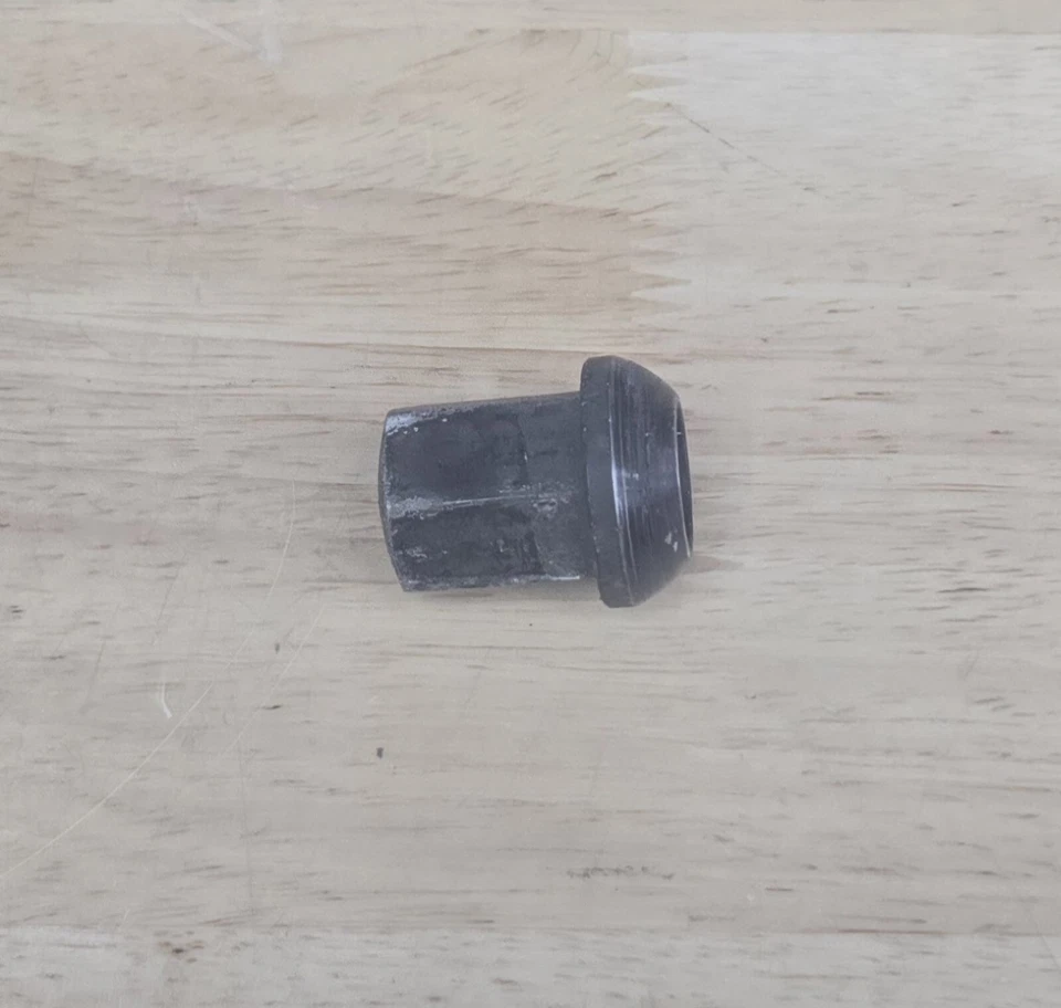 Tuerca de rueda Porsche 944 951 OEM 1 Foto 3 de 4