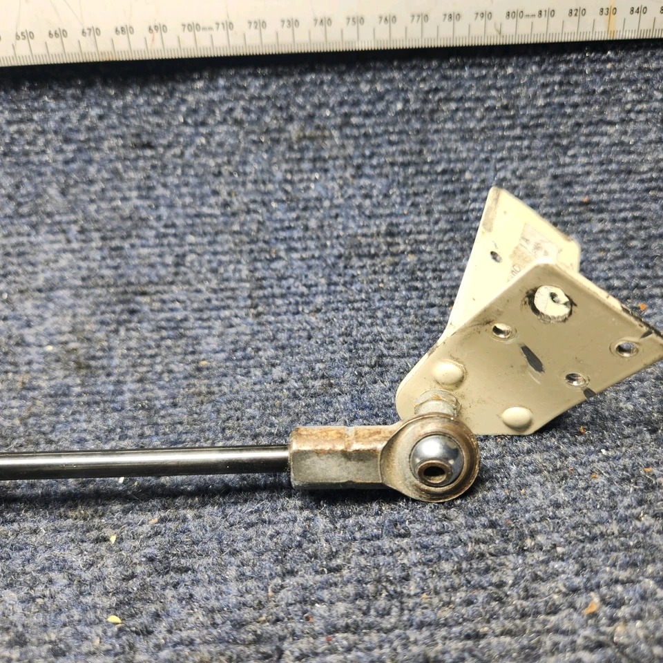 B40C10-12 | PA28-161 Warrior III | STEWARD INSTAL 套件啤酒和烟斗应用 — 第 2/4 张图片