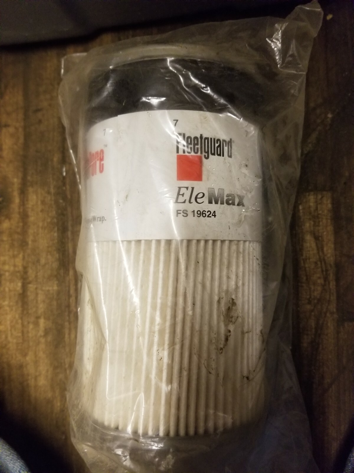 FLEETGUARD FS19624 - Fuel filter cross reference