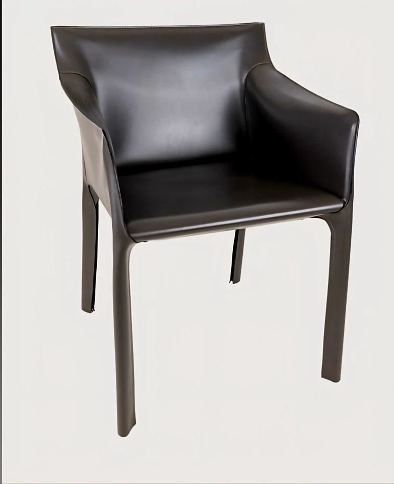 (4) Sillas de comedor MATTEO GRASSI Coco cuero negro Korium Italia Foto 2 de 4