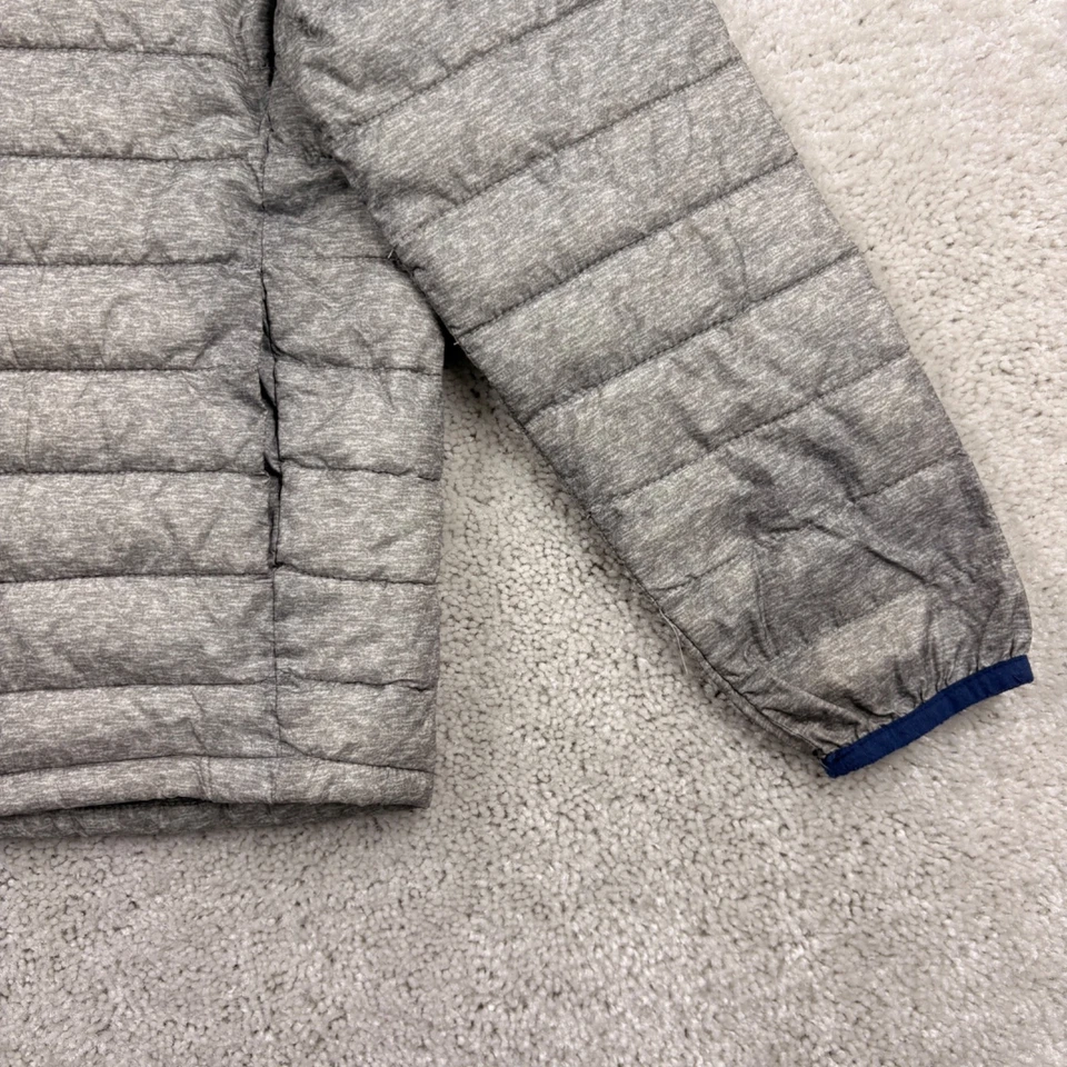 Chaqueta Gap Puffer Niños Talla Mediana Gris Bolsillos con Cremallera Acolchada Primaloft Foto 3 de 4
