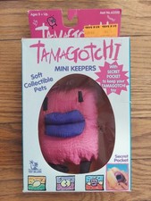 Vintage 1997 Bandai Tamagotchi Mini Keepers Pink - Soft Pet - NEW in Box