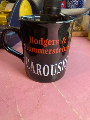 Rogers & Hammersteins KARUSSELL, NATION THEATER TASSE OFFIZIELLES MUSICAL