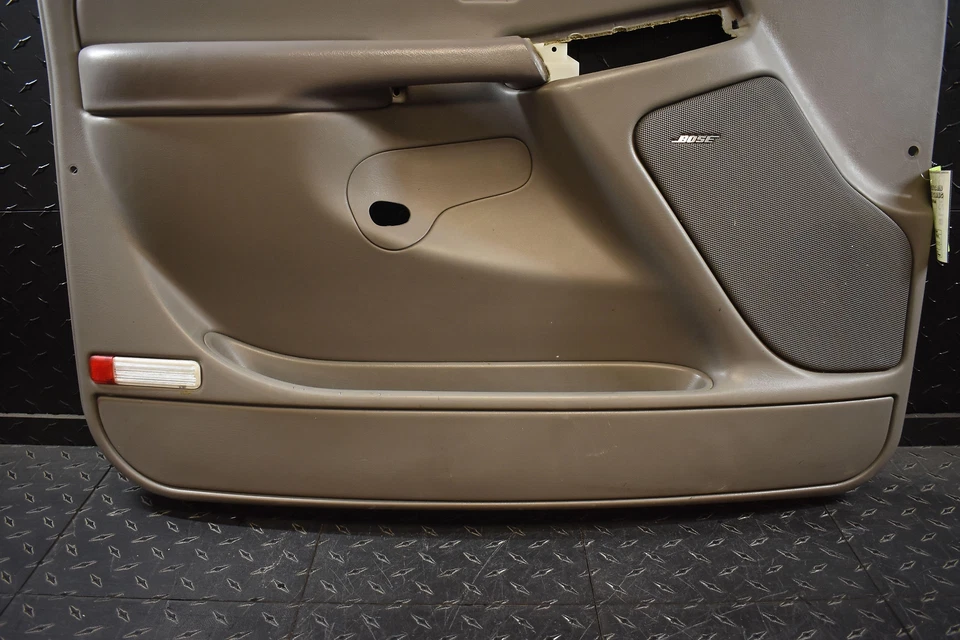 2006 GMC Yukon XL1500 Driver LH Left Pewter-922 Front Door Trim Panel Foto 4 de 4