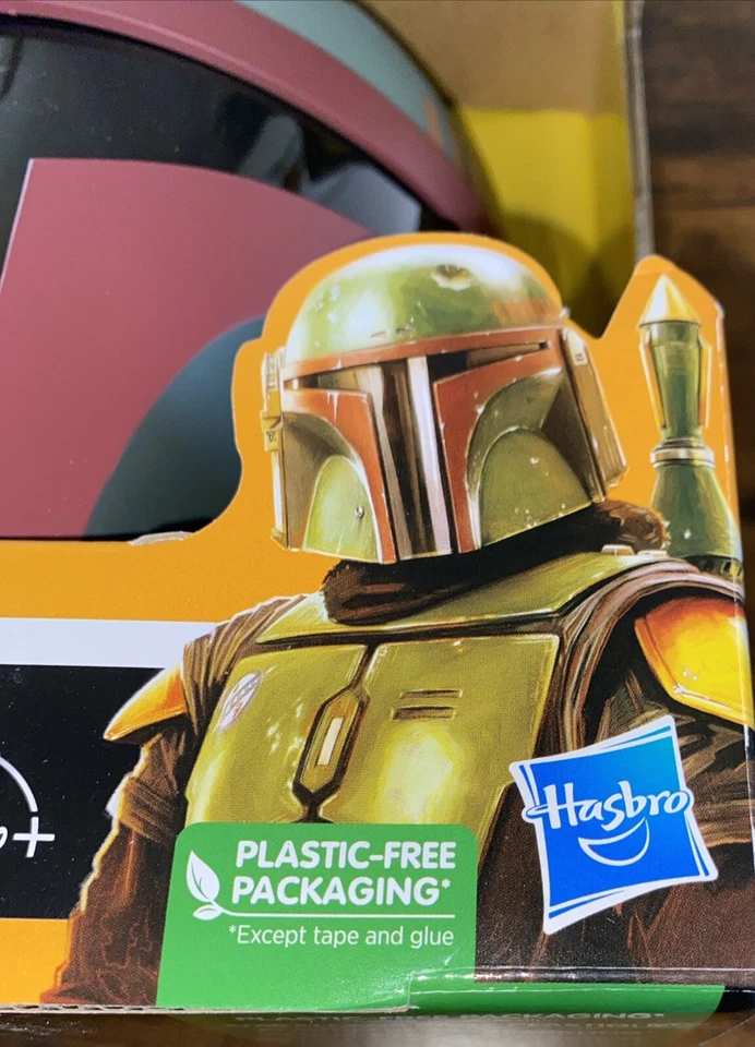 Star Wars, Boba Fett, Electronic Mask, Phrases , And Sound Effects New In Box - Image 4 of 4