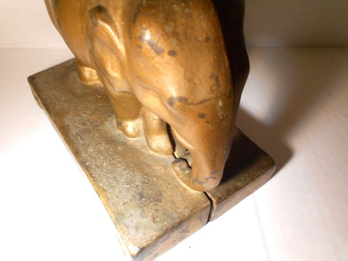 Vintage Gold Cast Iron Elephants Bookends. Size: Tall 7" -5 1/2" Long - 2" Deep - Picture 6 of 12
