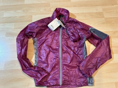 Montbell women's Ultralite U.L. Wind Jacket Shell Size Small Purple Plum