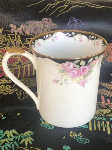 QUEN’S FINE BONE CHINA MUG ON MIDNIGHT ROSE PATTERN  - Picture 1 of 4