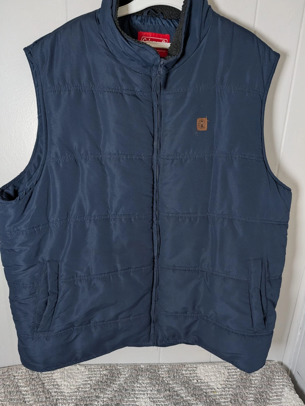 Coleman Navy Blue Quilted Puffer Vest Full Zip Men's XXL Outdoor Hunting Camping